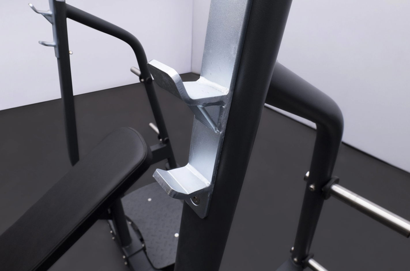 BodyKore Signature Series Olympic Incline Bench