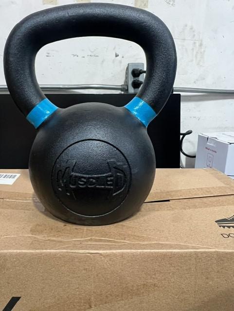 Muscle D Cast Kettlebells