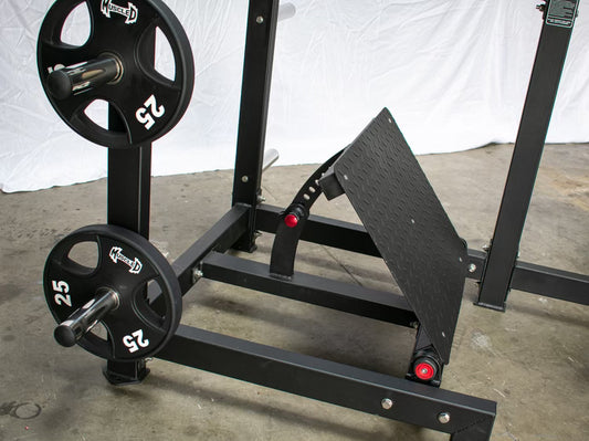 Muscle D Pendulum Squat