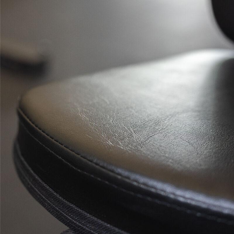 Titan Seated Stationary Bench