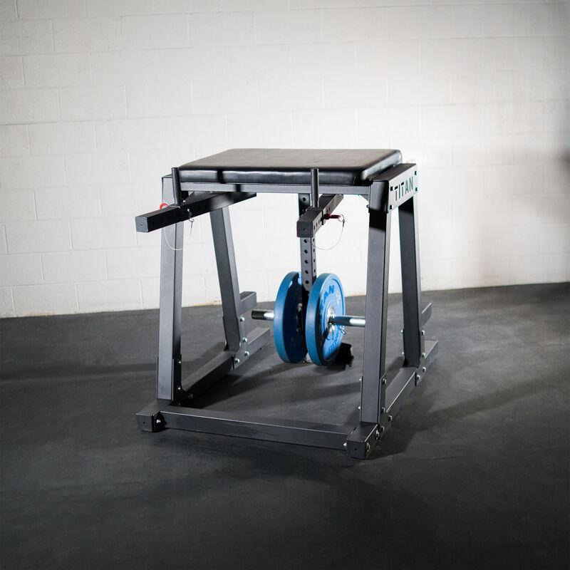 Titan HyperExtension Machine