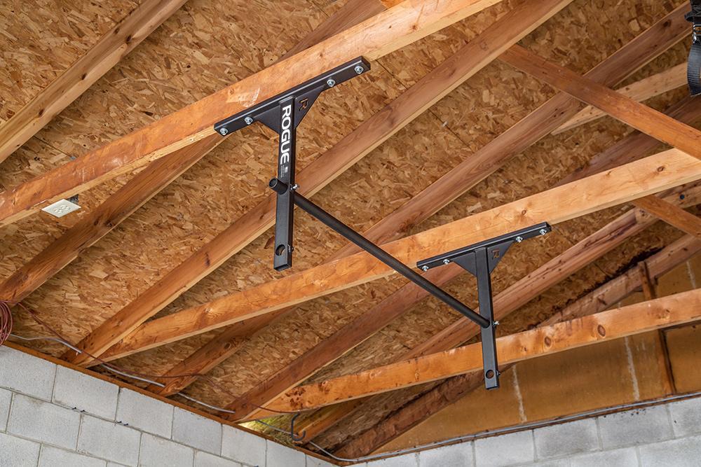 Rogue P 5V Garage Pull Up System