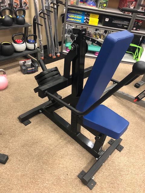 Hammer strength discount tricep dip machine